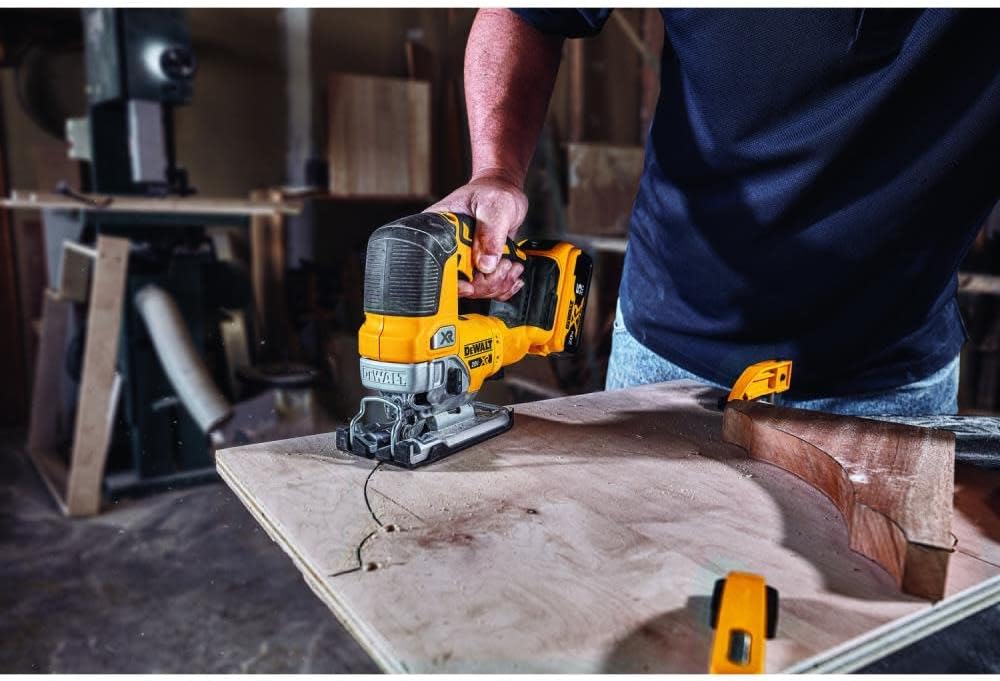 DEWALT 20V MAX XR Jig Saw, 3,200 Blade Speed, Cordless, Brushless Motor, LED Light, Bare Tool Only (DCS334B)