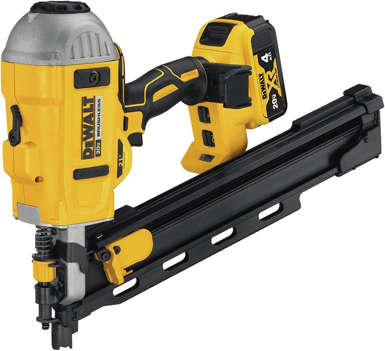 DEWALT 20V MAX* 21 degree Plastic Collated Cordless Framing Nailer Kit