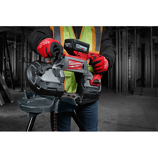 Milwaukee M18 18-Volt Lithium-Ion HIGH OUTPUT Starter Kit with XC 8.0Ah Battery and Rapid Charger