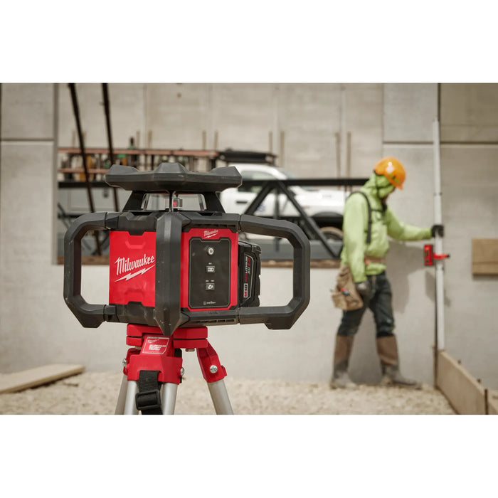 Milwaukee M18™ Red Exterior Rotary Laser Level Kit w/ Receiver