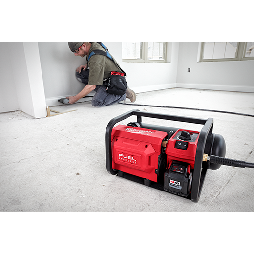 MILWAUKEE M18 FUEL™ 2 Gallon Compact Quiet Compressor