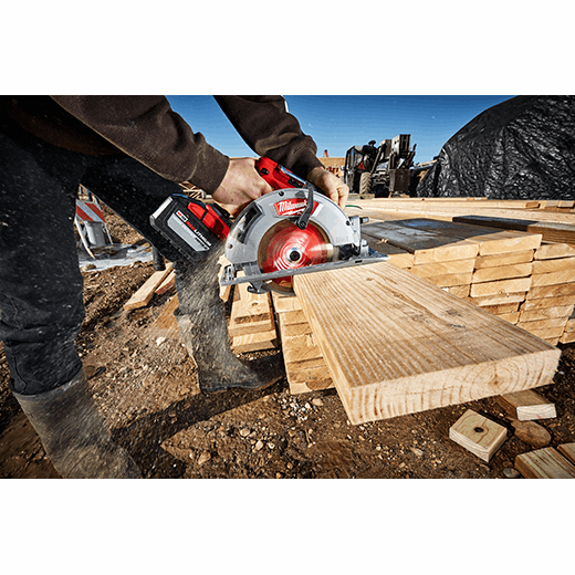 Milwaukee M18 FUEL 18V Lithium-Ion Brushless Cordless 7-1/4 in. Circular Saw (Tool-Only)