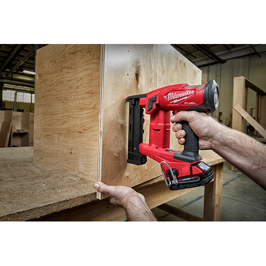 Milwaukee M18 FUEL™ 18 GAUGE 1/4" Narrow Crown Stapler (2749-20)