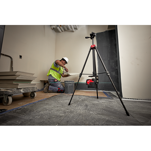 MILWAUKEE - 72" Laser Tripod